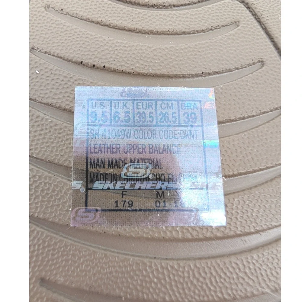 Skechers Wedge Sandal‎ Womens 9.5 Natural Suede Memory Foam Comfy Boho Travel